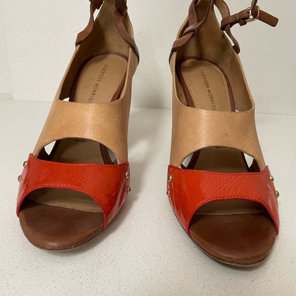 Sigerson Morrison peep toe sandals. Camel and coral color w/ wooden block heel. - Picture 3 of 8